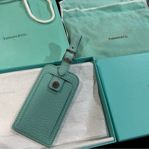New Authentic Tiffany Luggage Tag with box, felt bag and outer bag - Picture 5 of 11